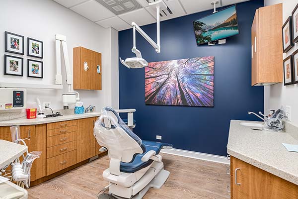 The examination room in Kennedy & Limardi Family Dental